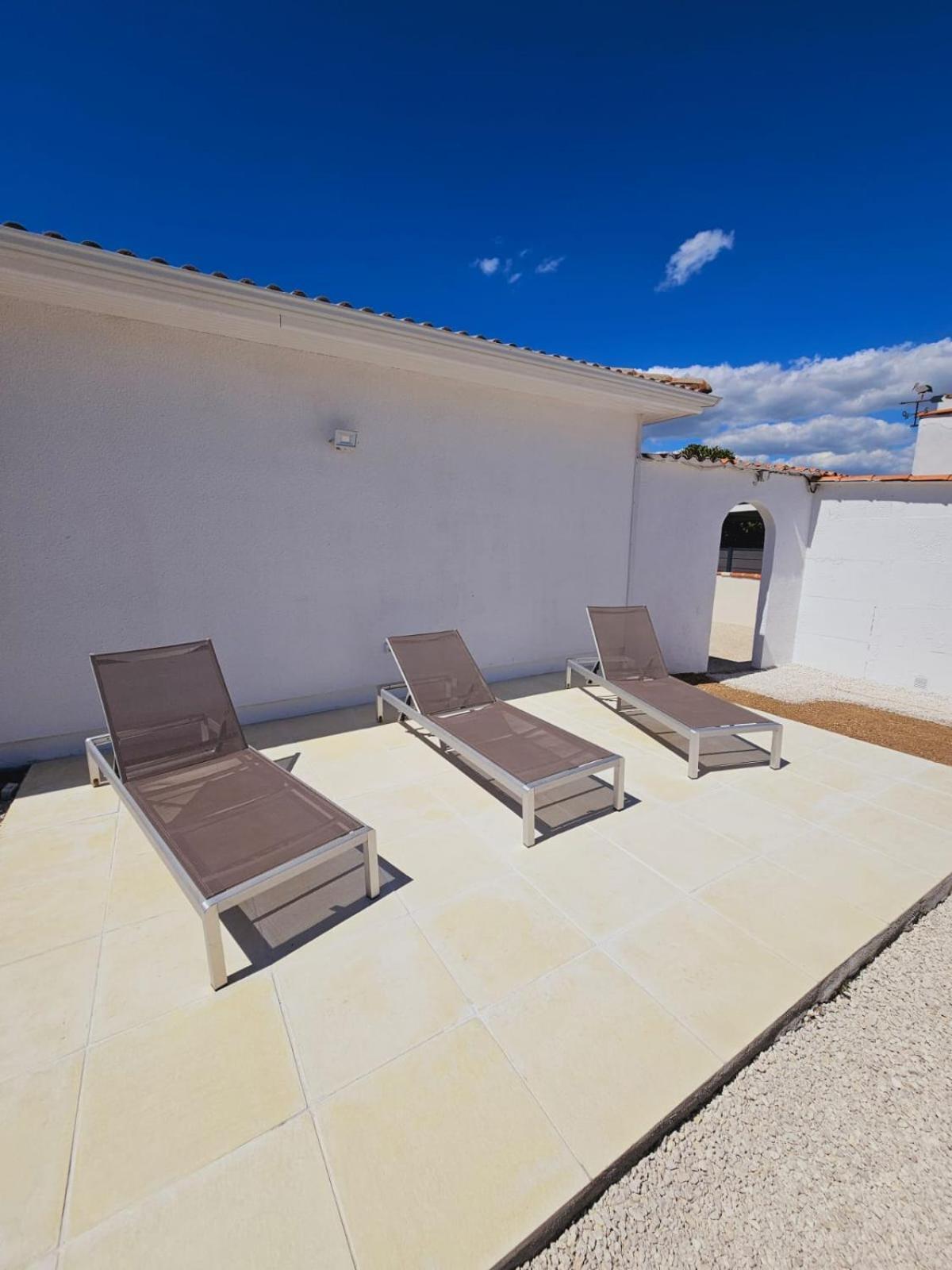 Maison De Vacances Entiere A 10 Mn De La Rochelle Dompierre-sur-Mer Exteriér fotografie